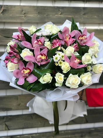 Букет цветов из: Розы и Хризантемы в Добруни