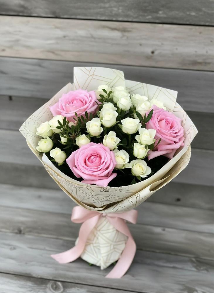 Букет цветов из: Розы в Добруни