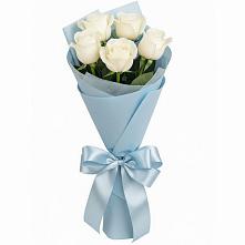 Букет 5 Белых роз Проуд в Добруни