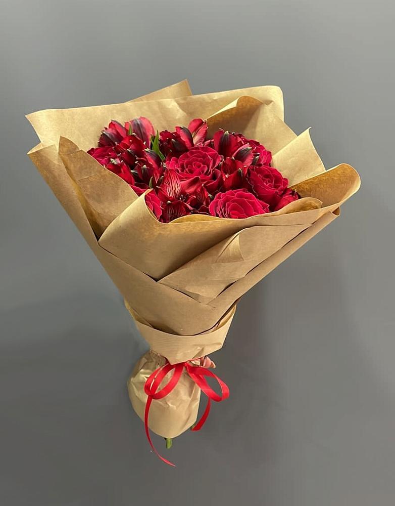 Букет цветов из: Альстромерии и Розы в Добруни