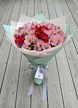Букет цветов из:  Альстромерии в Добруни