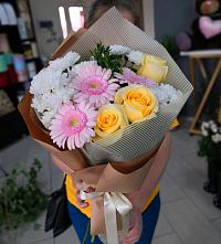 Букет цветов из:  Герберы, Розы и Хризантемы в Добруни
