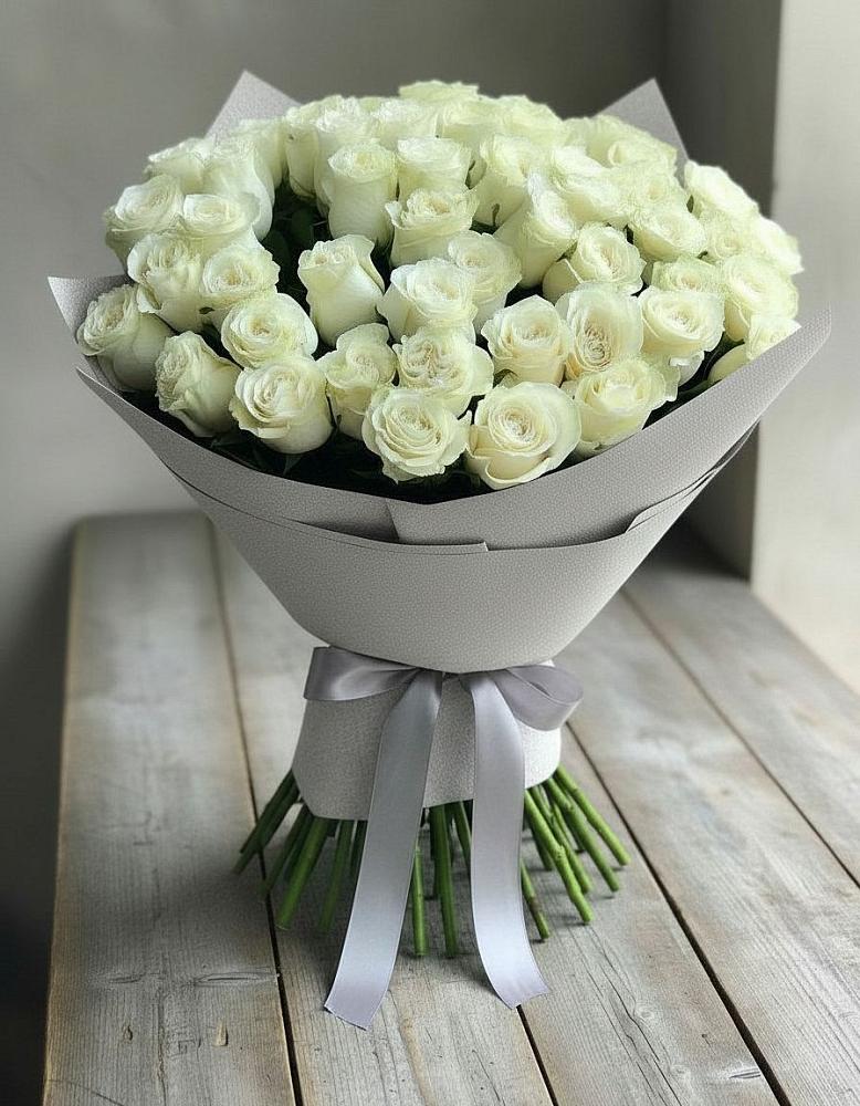 Букет 35 Белых роз в Добруни