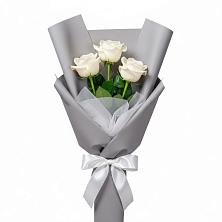 Букет 3 белые розы в Добруни