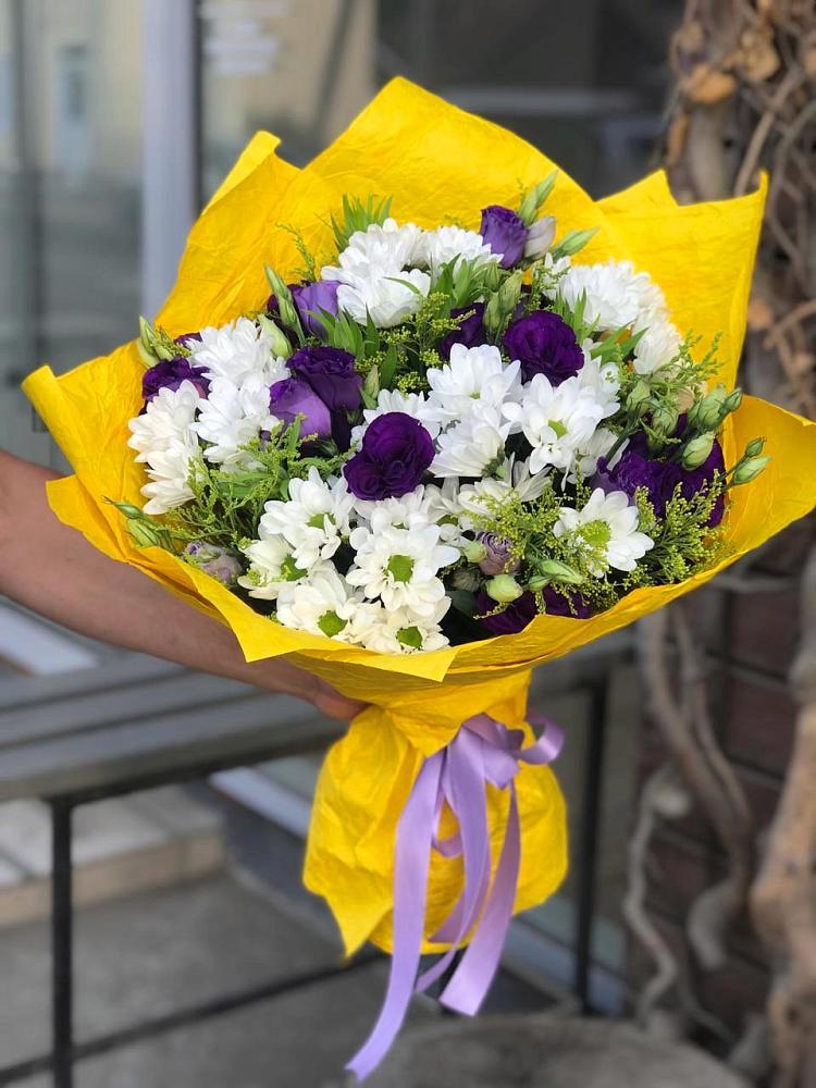 Букет цветов из: Ирисы, Хризантемы и Ромашки в Добруни