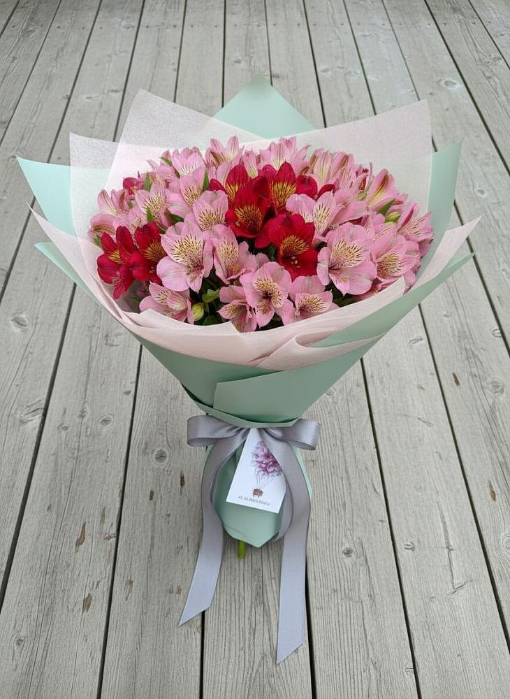 Букет цветов из: Альстромерии в Добруни