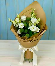 Букет цветов из:  Хризантемы и Лизиантусы в Добруни