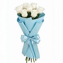 Букет 7 белых роз Проуд в Добруни