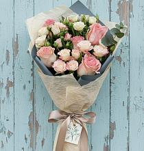 Букет цветов из:  Розы в Добруни