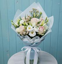 Букет цветов из:  Розы и Лизиантусы в Добруни