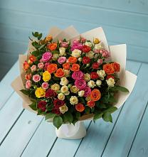 Букет Микс из разноцветных кустовых роз в Добруни